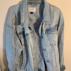 Women’s universal thread Jean jacket, size XL